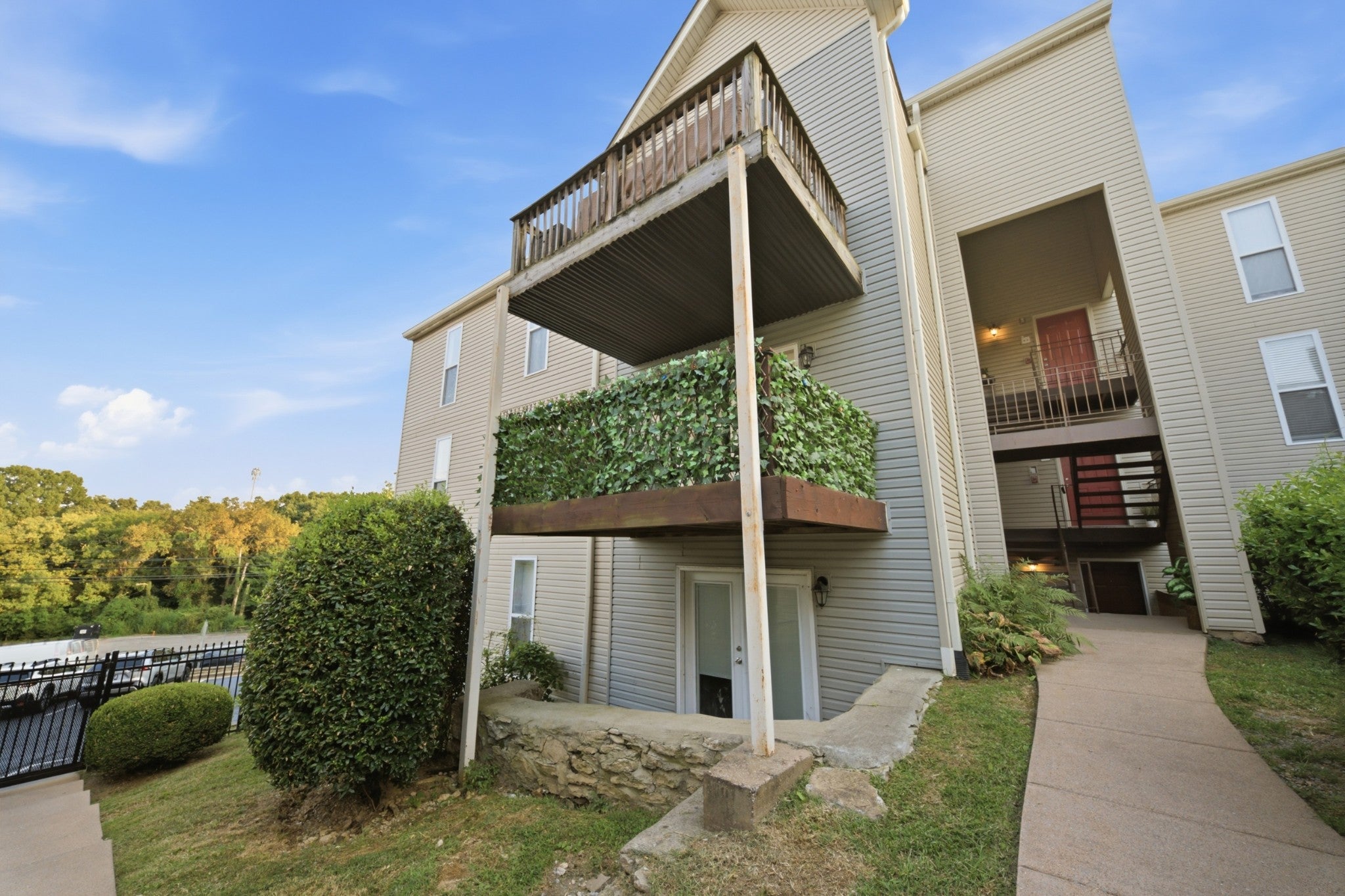 2-bed listing at 420 Elysian Fields Rd A2, Nashville