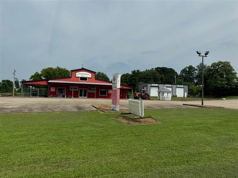 5410 HIGHWAY 31E Westmoreland TN 37186
