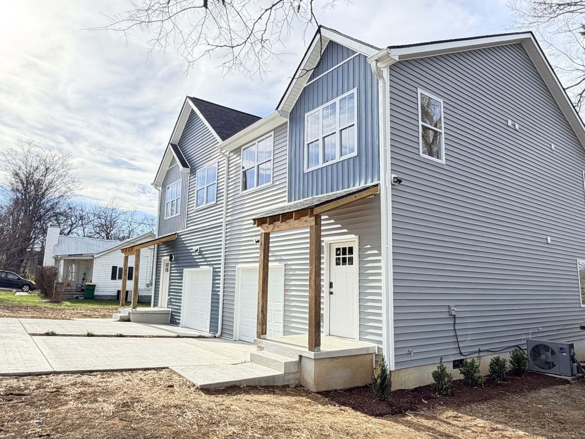 200 Hickory Ave