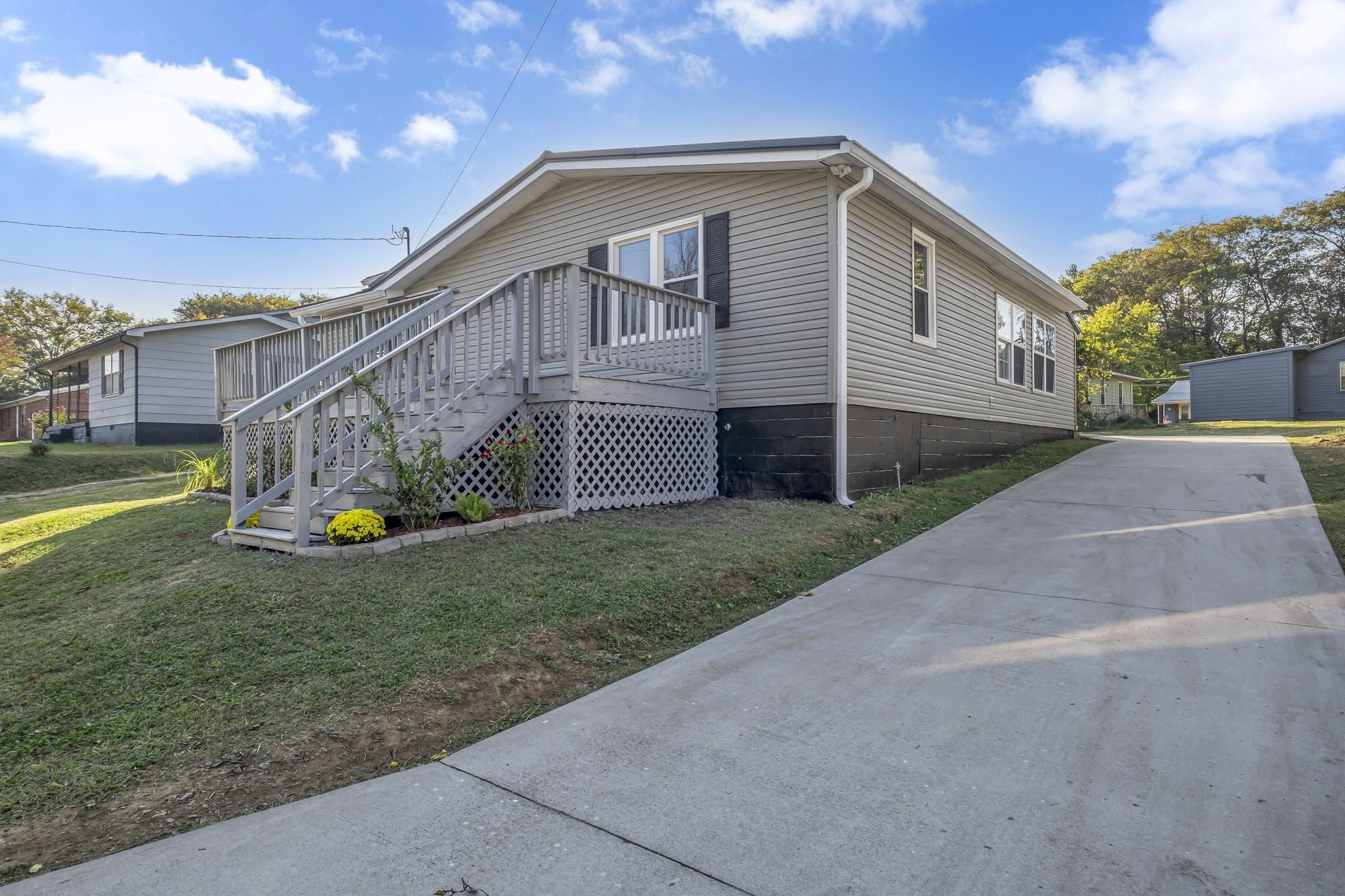 403 Carpenter St