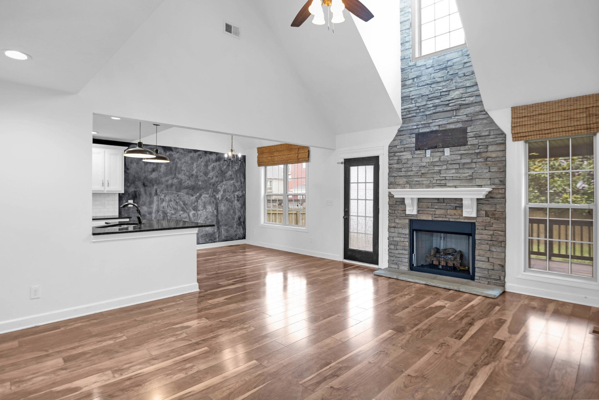 3745 Tradewinds Ter
