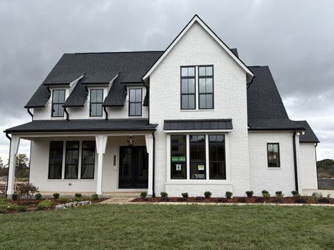 7532 Sutcliff Drive College Grove TN 37046