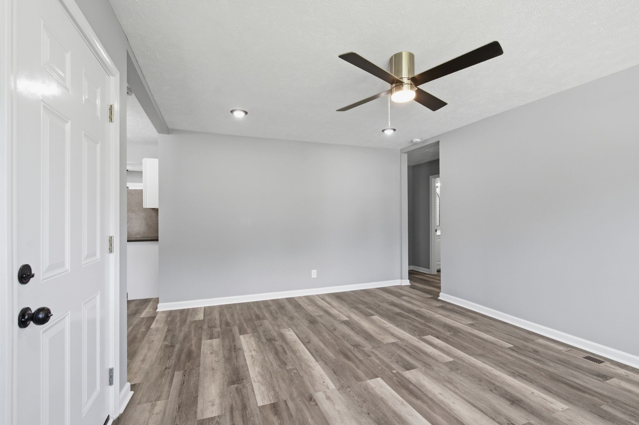 214 Rushwood Dr
