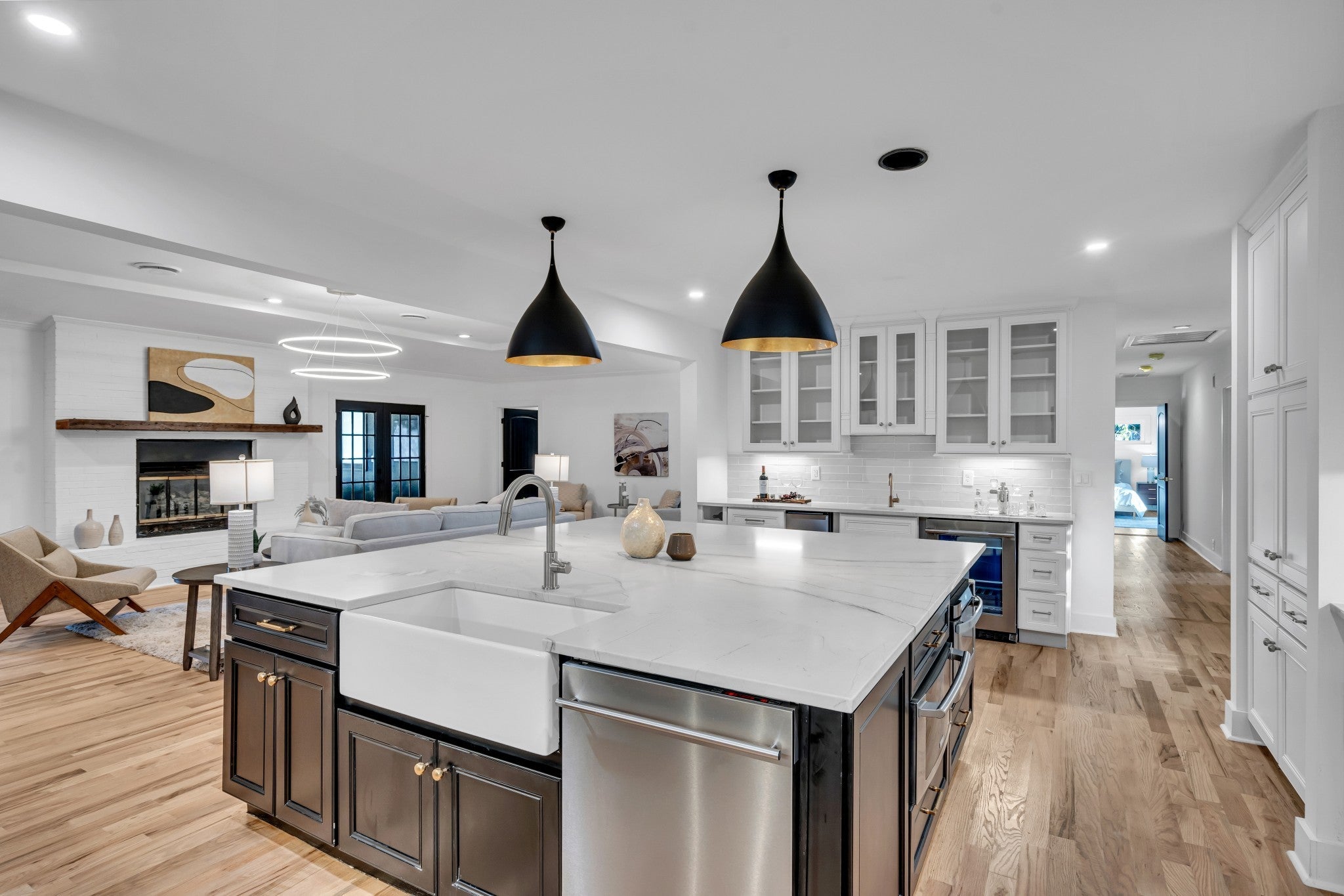 5-bed listing at 818 Bresslyn Rd, Nashville
