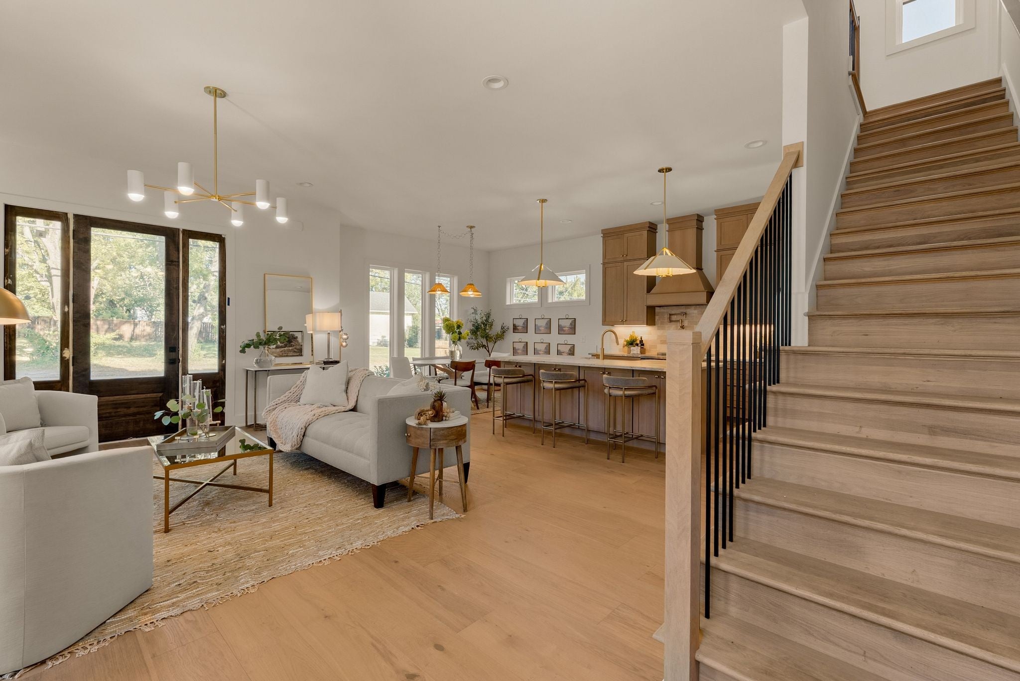 4-bed condo for sale in Nashville, TN 37209, 709 52nd Ave N 709 52nd Ave N, Nashville TN 37209 4-bed condo, photo 2 of 46