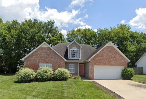 2233 Rosecran Cir La Vergne TN 37086