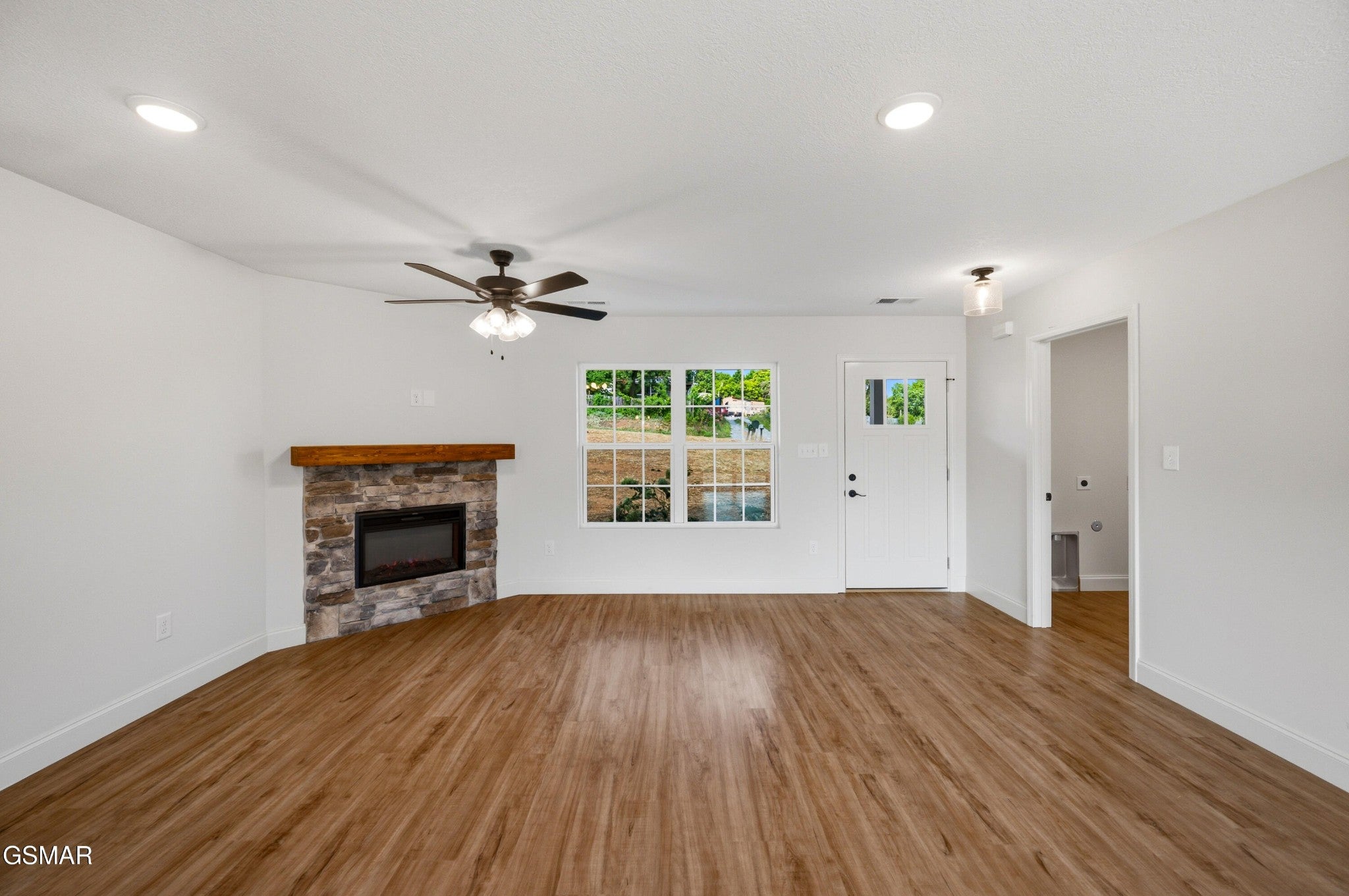2816 Holiday Hills Road
