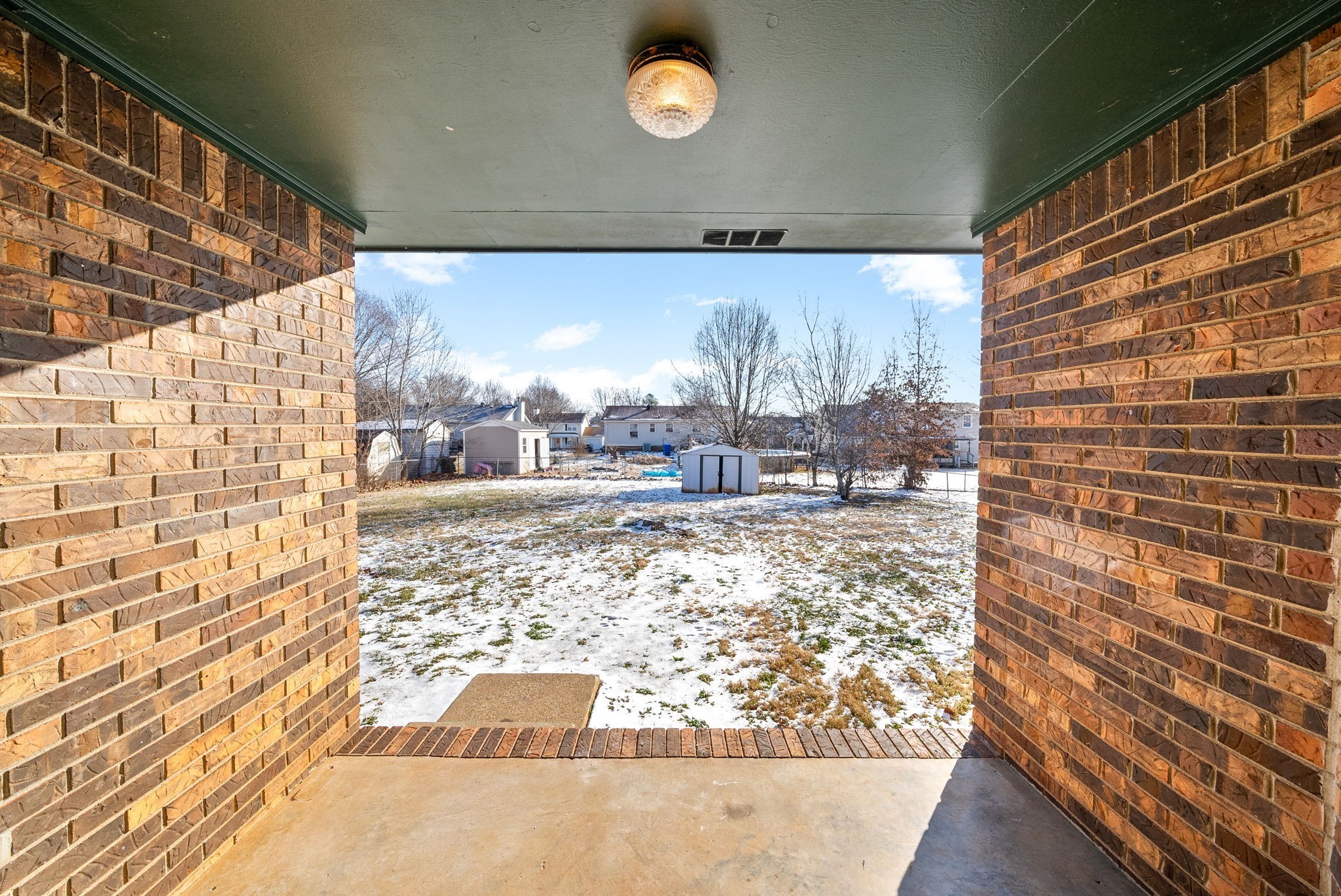 Clarksville, Tennessee 37042, United States, 3 Bedrooms Bedrooms, ,2 BathroomsBathrooms,Residential,Active,237025