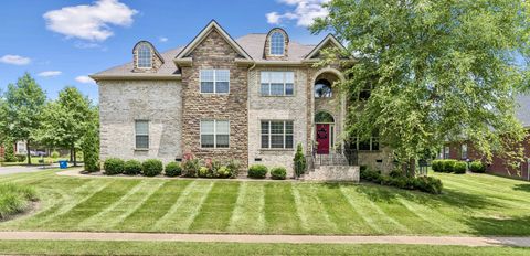 1000 Redwood Way Hendersonville TN 37075