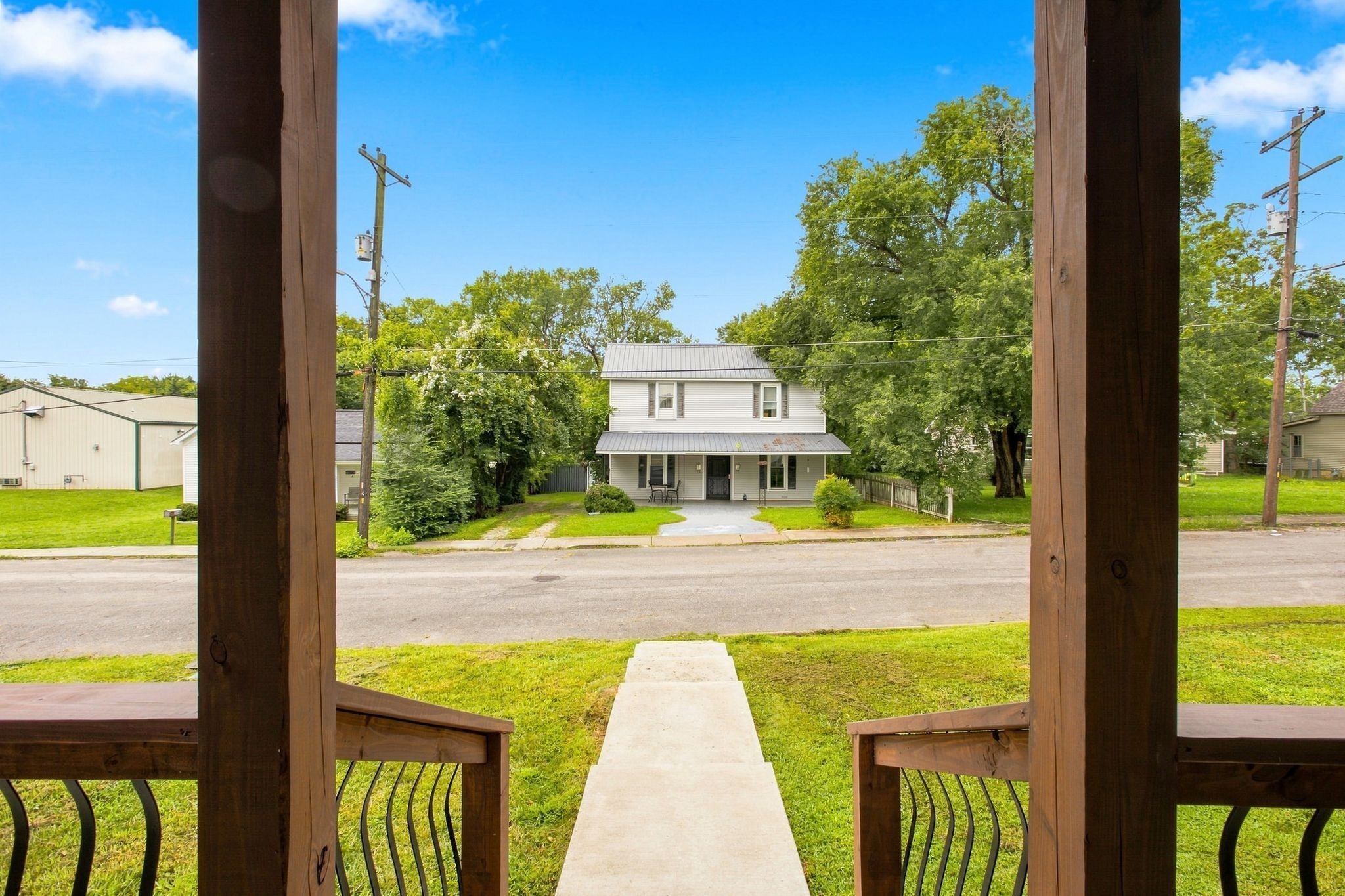 207 Scott St