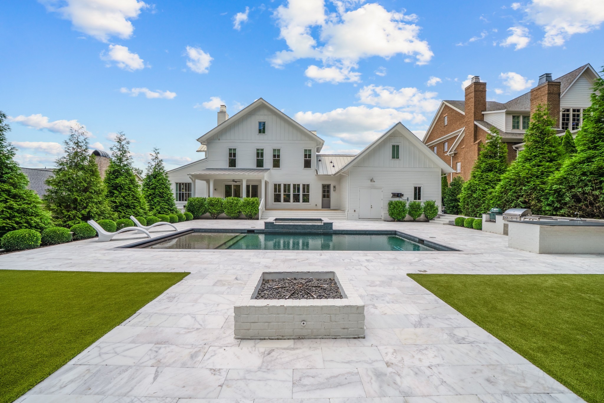 8646 Belladonna Dr
