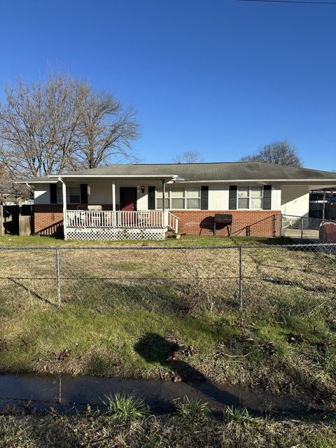 Photo of 1308 W Sherry Drive, Rossville, GA 30741 (MLS # 3213996)
