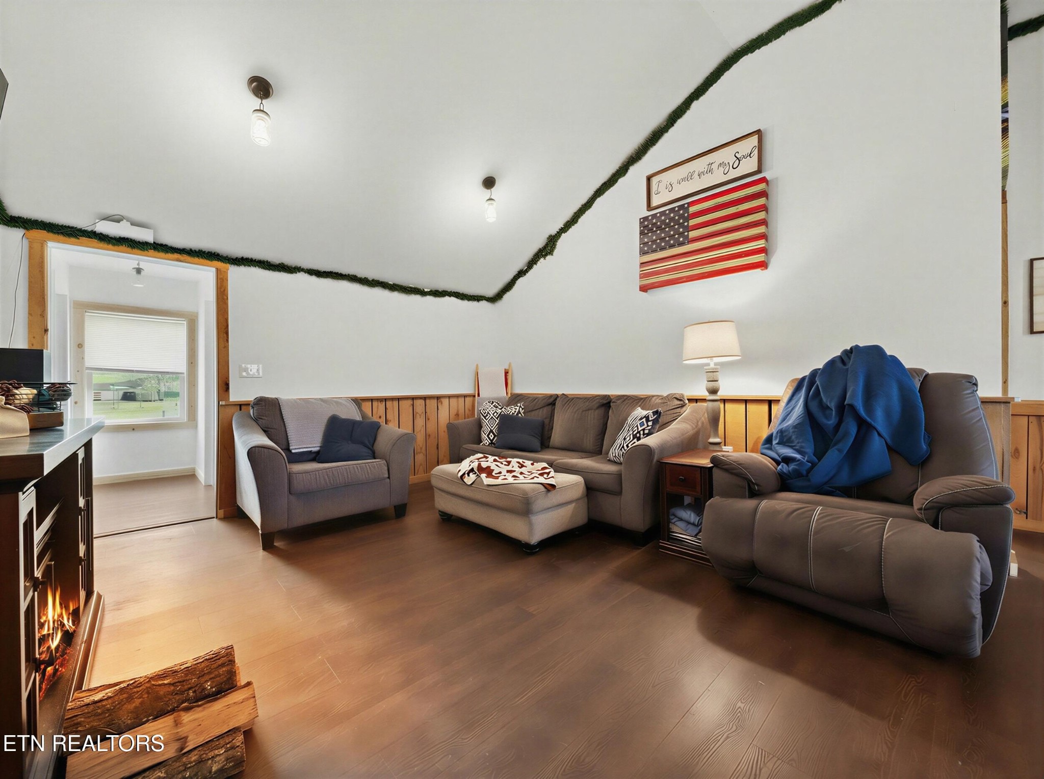 1516 Wonder Lane
