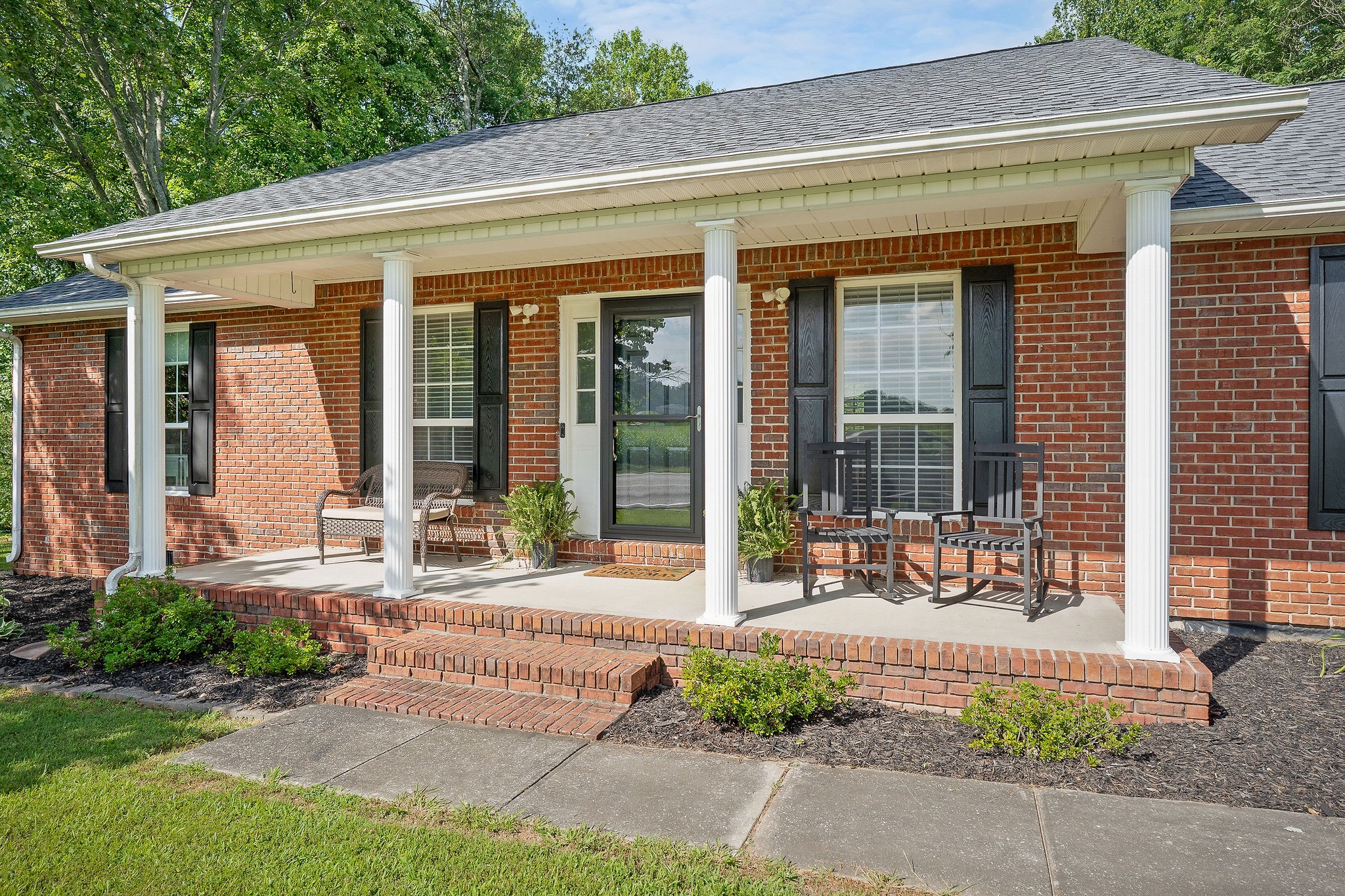 143 Old Qualls Rd