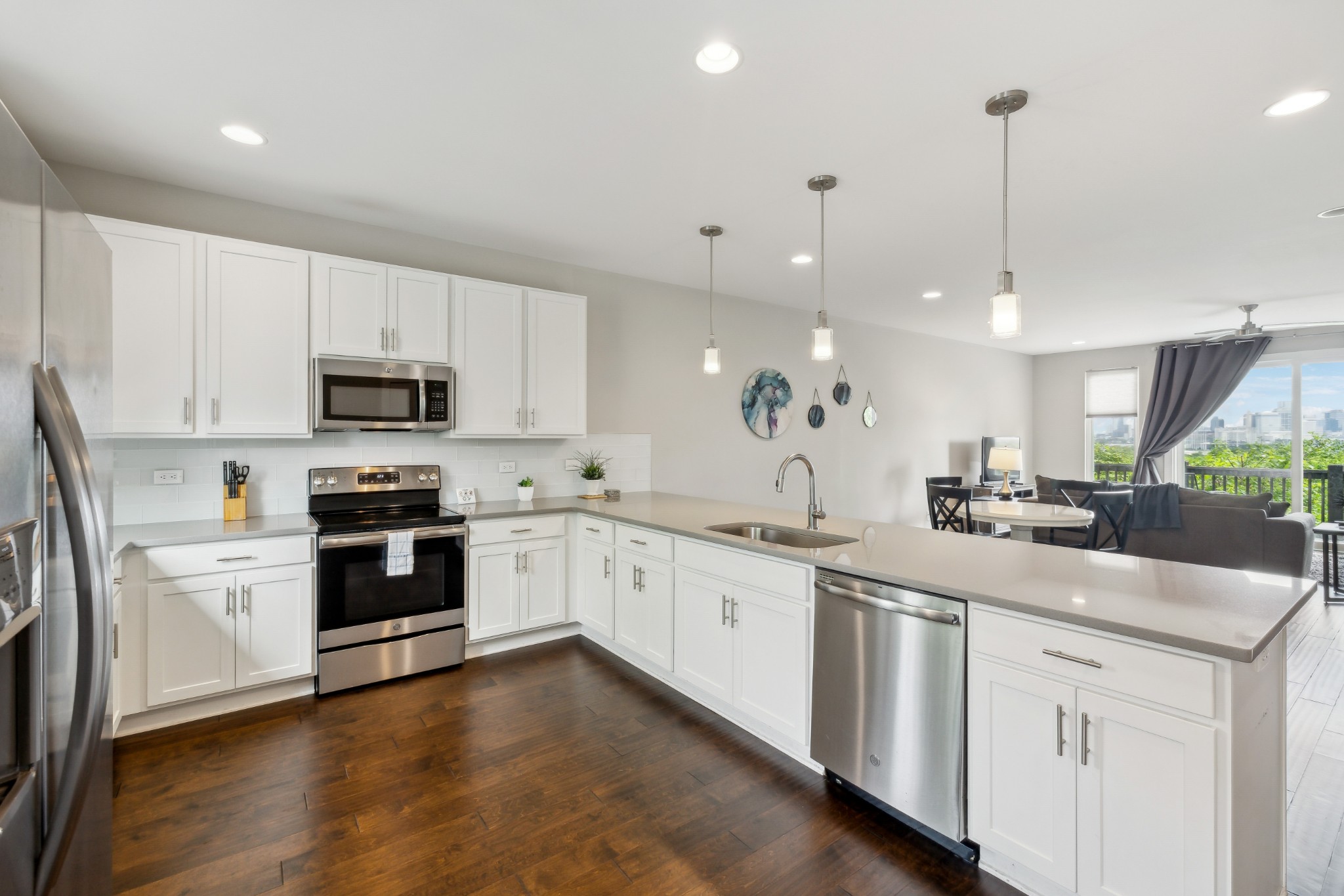 64 Fern Ave 3
