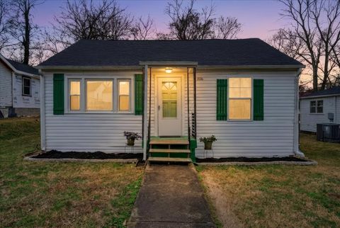 1226 Cedar St Clarksville TN 37040