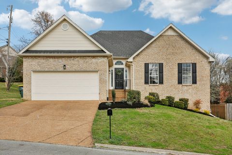 216 Burgandy Hill Rd Nashville TN 37211