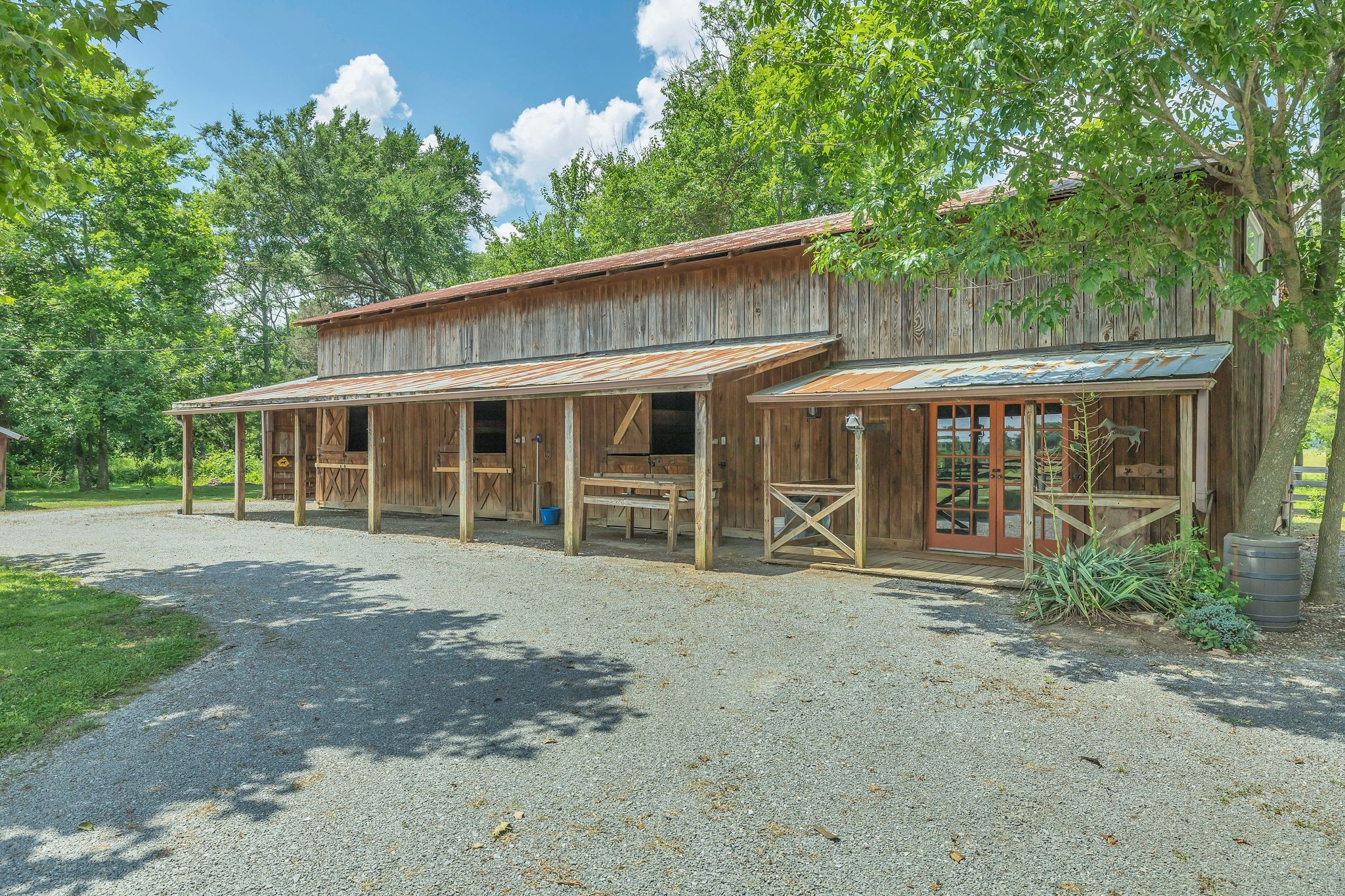 590 Squire Jones Rd