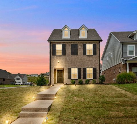 101 Santa Rosa Dr Gallatin TN 37066