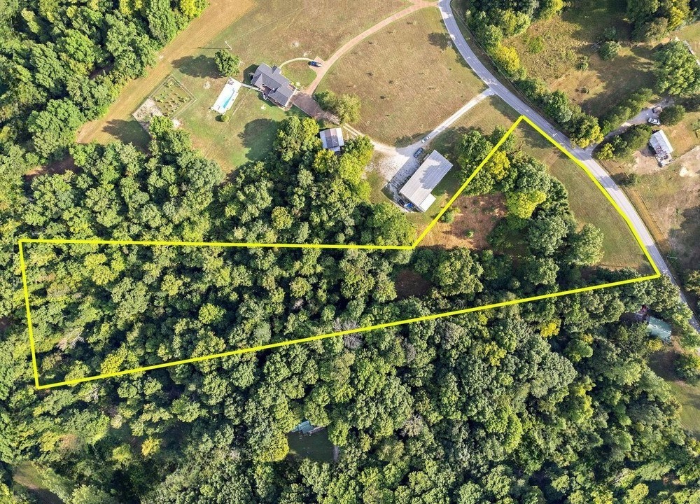 1 Old County House Rd