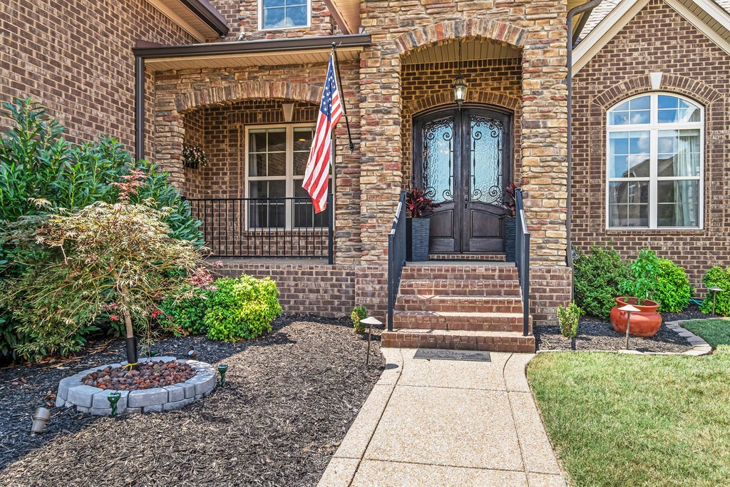 120 Fraser Pl