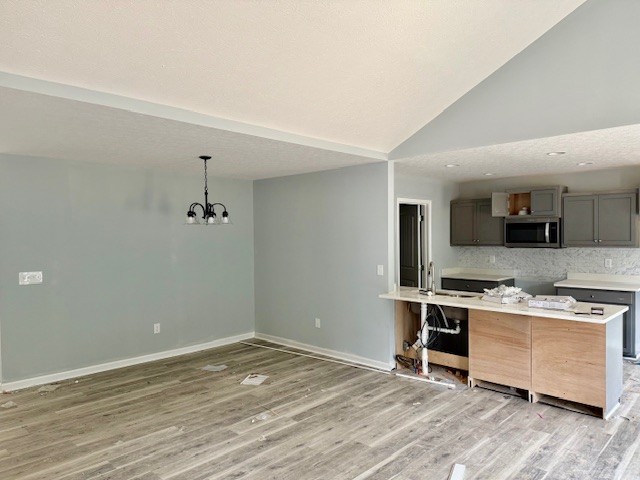 6 Ghea Rd