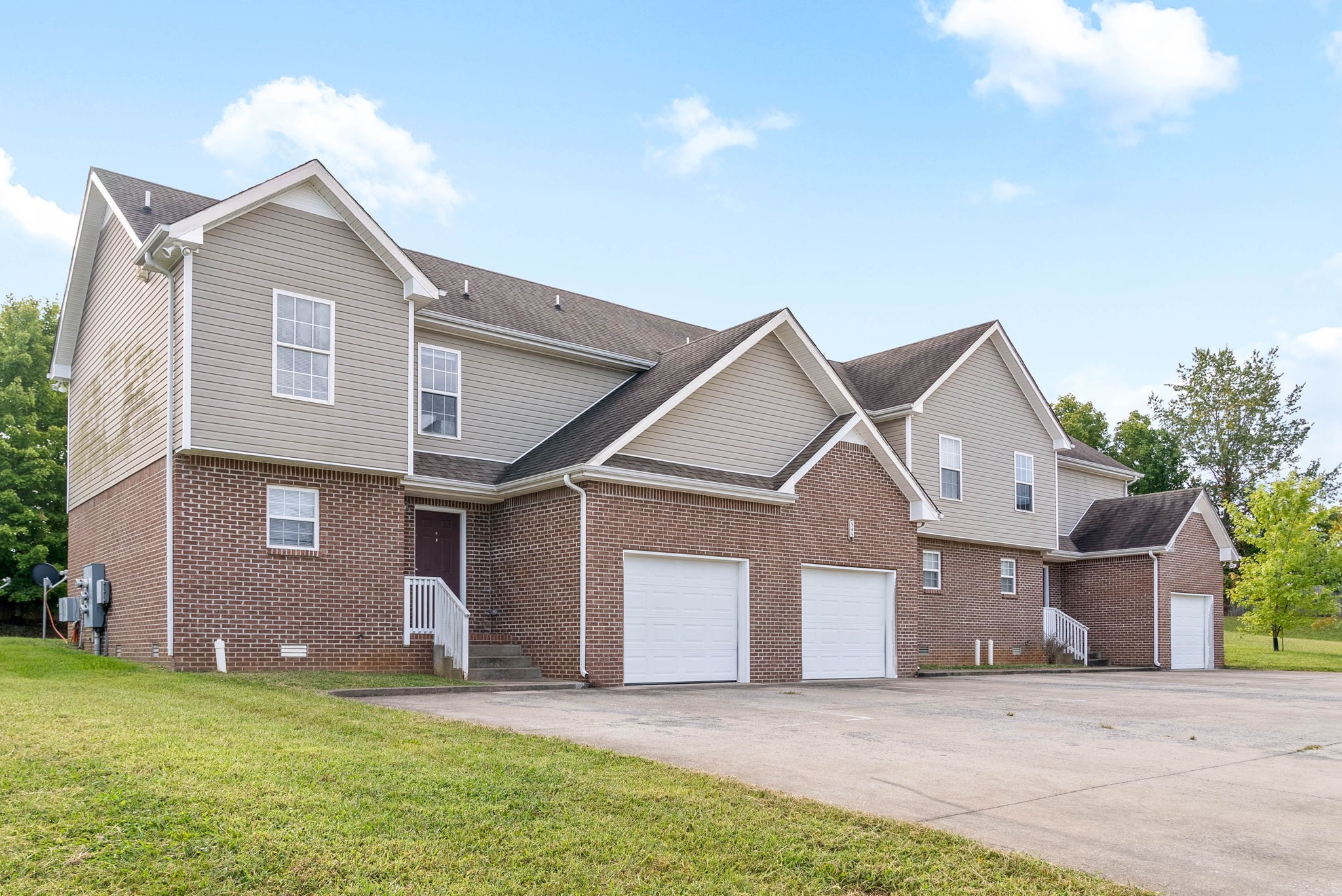 Clarksville, Tennessee 37042, United States, 3 Bedrooms Bedrooms, ,3 BathroomsBathrooms,Residential,Active,157286