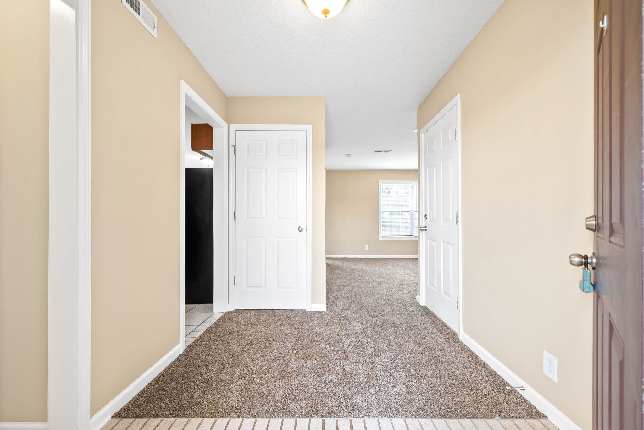 Clarksville, Tennessee 37042, United States, 3 Bedrooms Bedrooms, ,3 BathroomsBathrooms,Residential,Active,157286