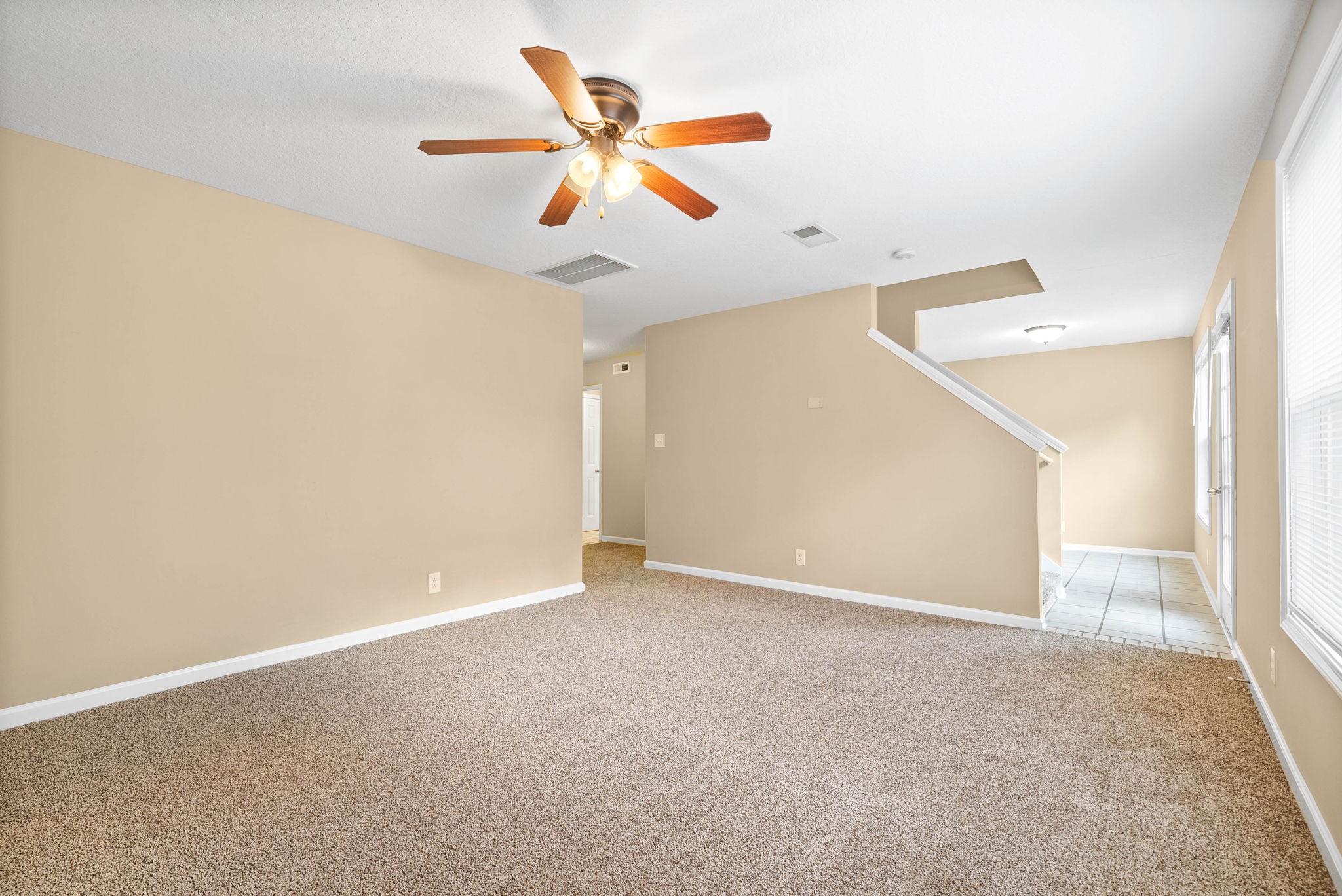 Clarksville, Tennessee 37042, United States, 3 Bedrooms Bedrooms, ,3 BathroomsBathrooms,Residential,Active,157286