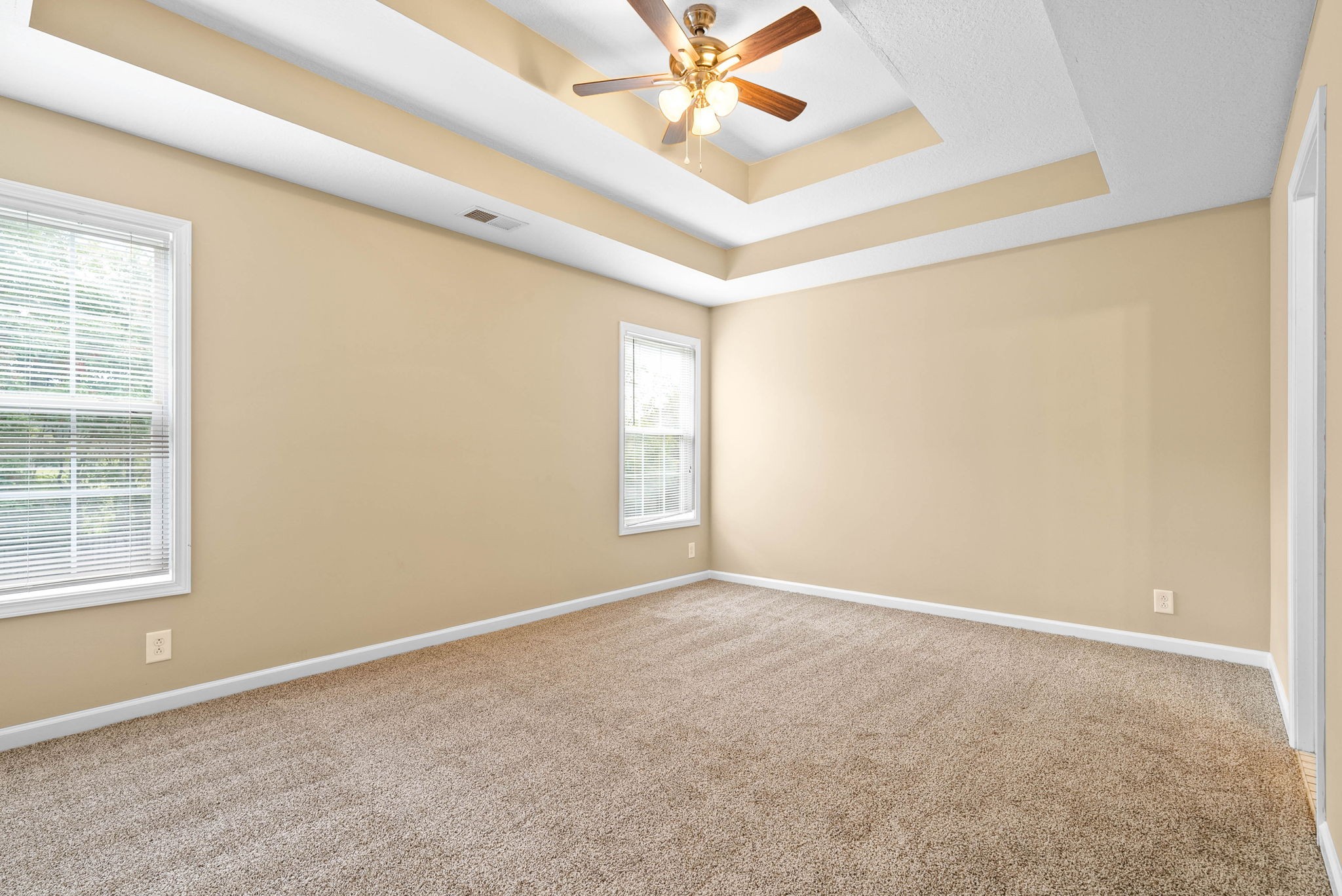 Clarksville, Tennessee 37042, United States, 3 Bedrooms Bedrooms, ,3 BathroomsBathrooms,Residential,Active,157286