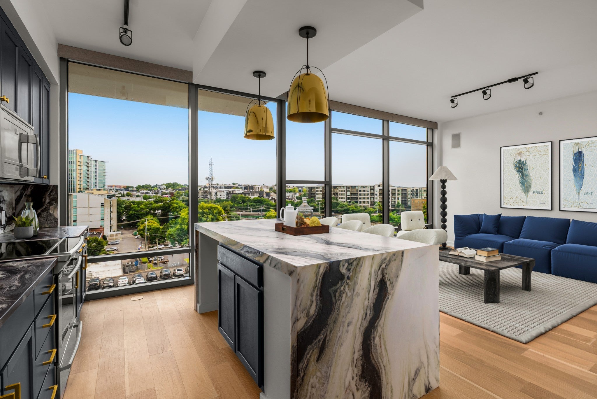 1212 Laurel St 609
