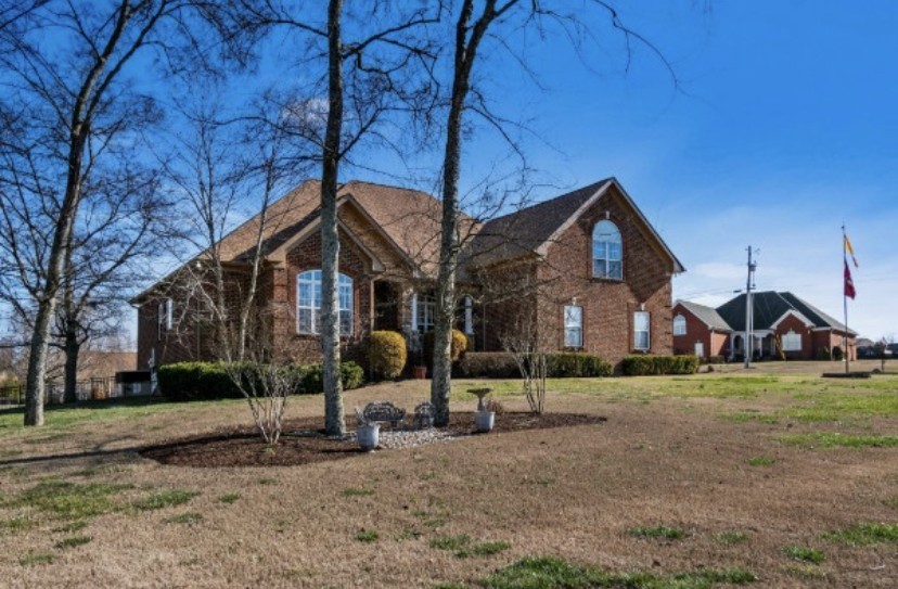 301 Chamblee Ct