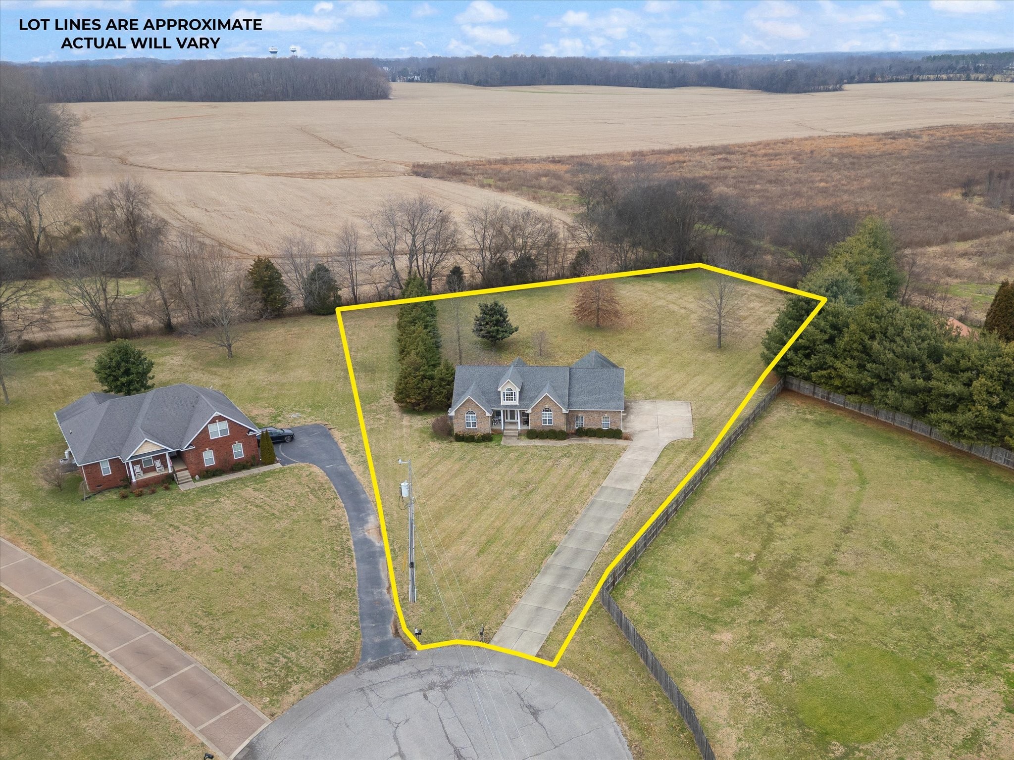 1002 Angus Ct