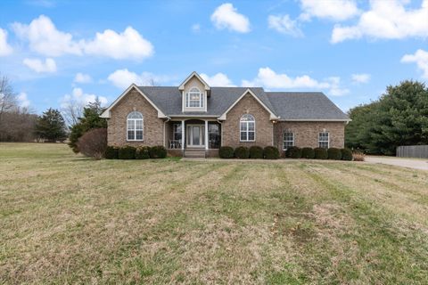 1002 Angus Ct Cottontown TN 37048