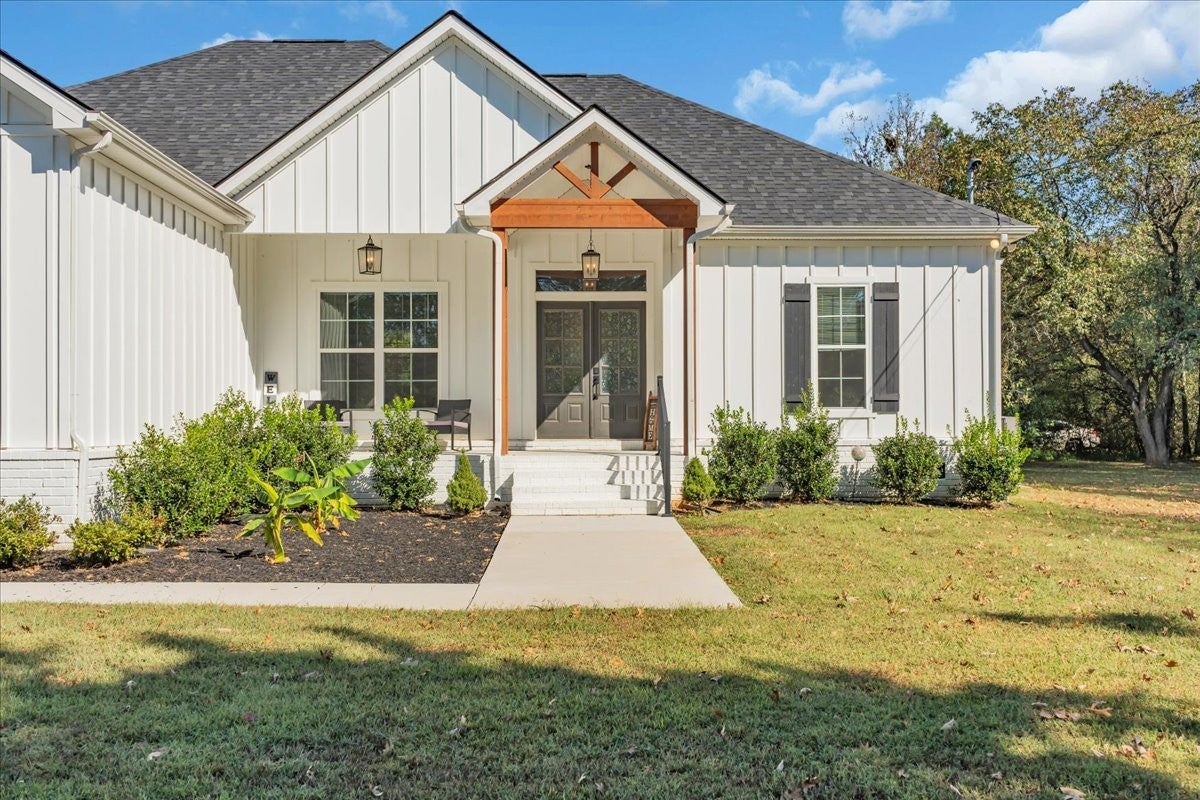 114 Cunningham Ln