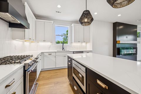 828E Watts Ln Nashville TN 37209