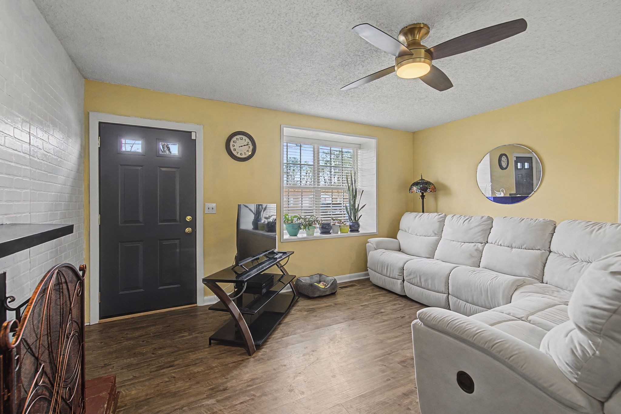 7041 Old Nashville Hwy