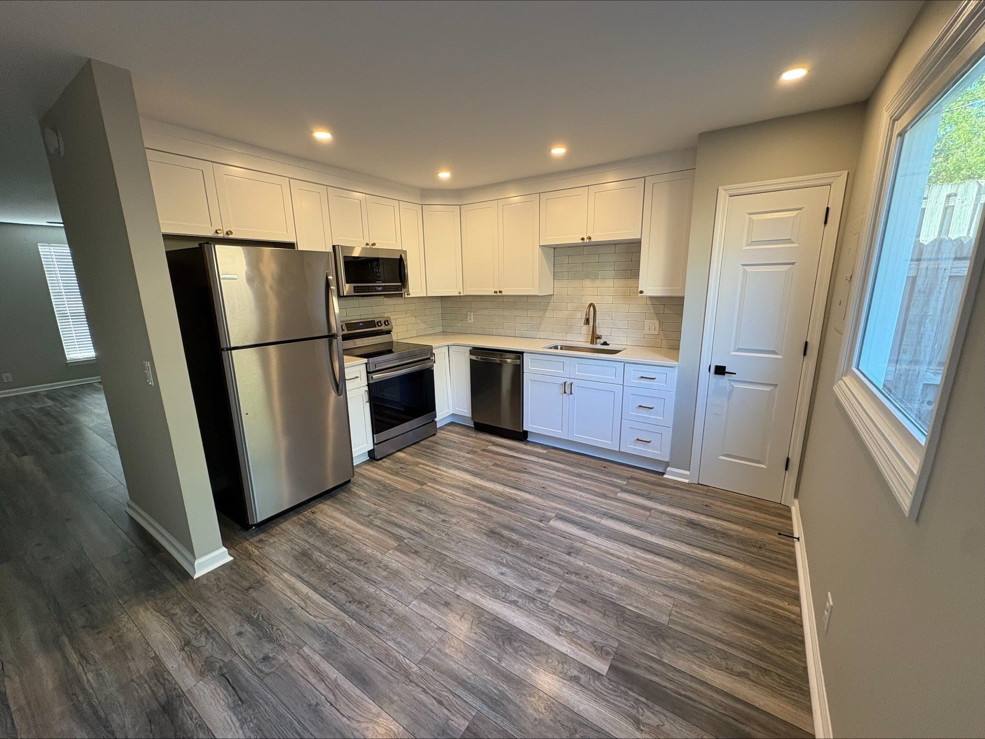200 N Royal Oaks Blvd J1