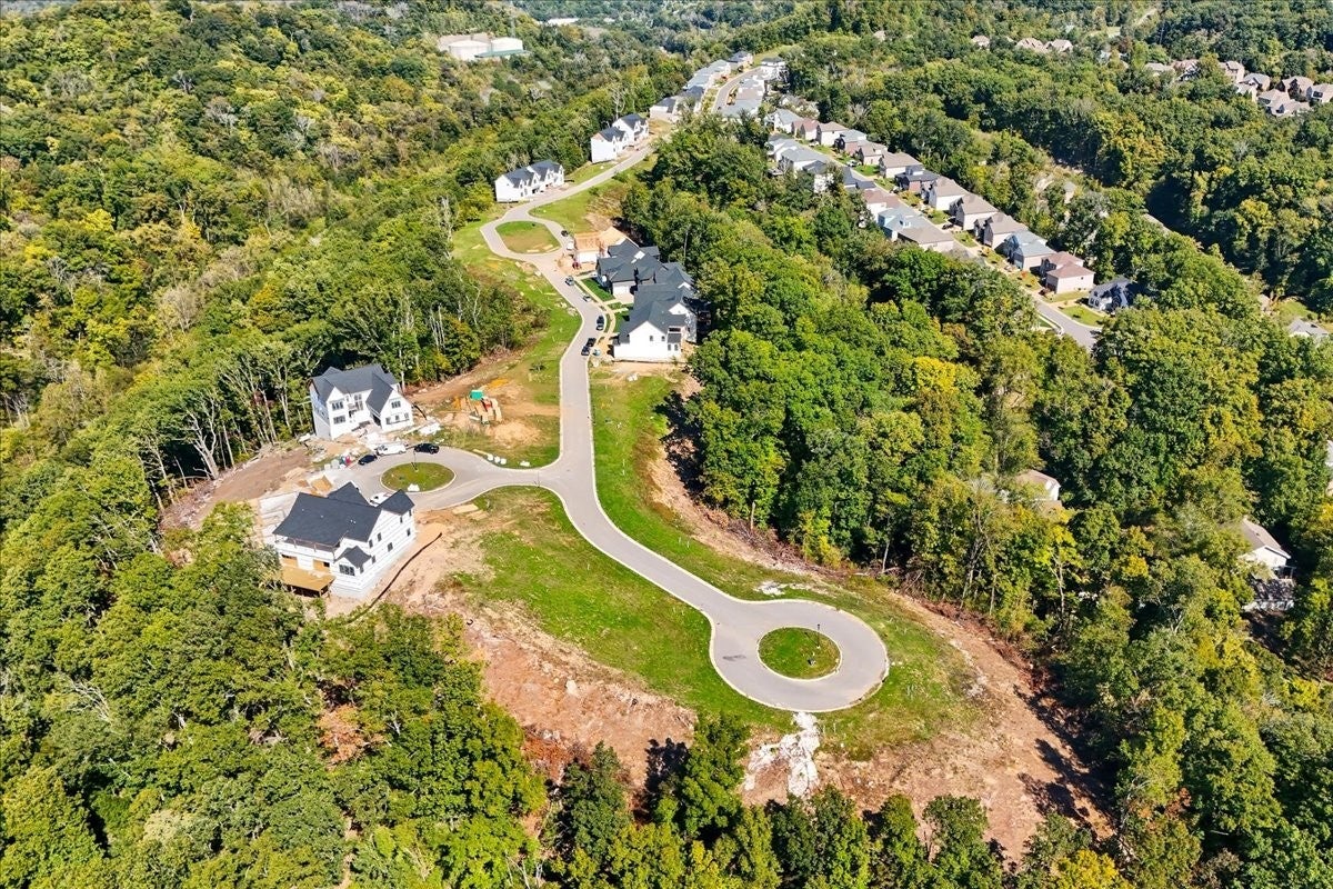 832 Summit Oaks Ct
