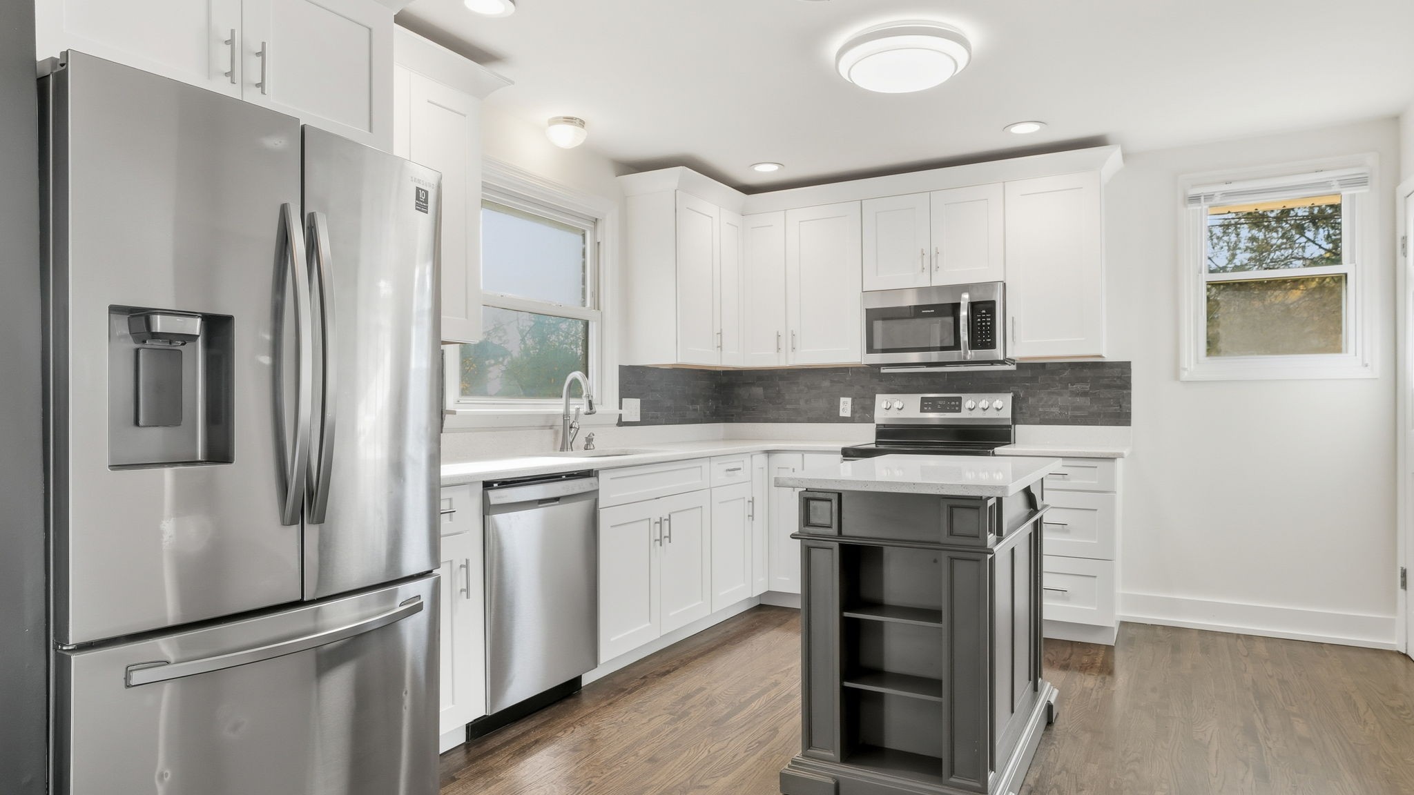 131 Elnora Dr