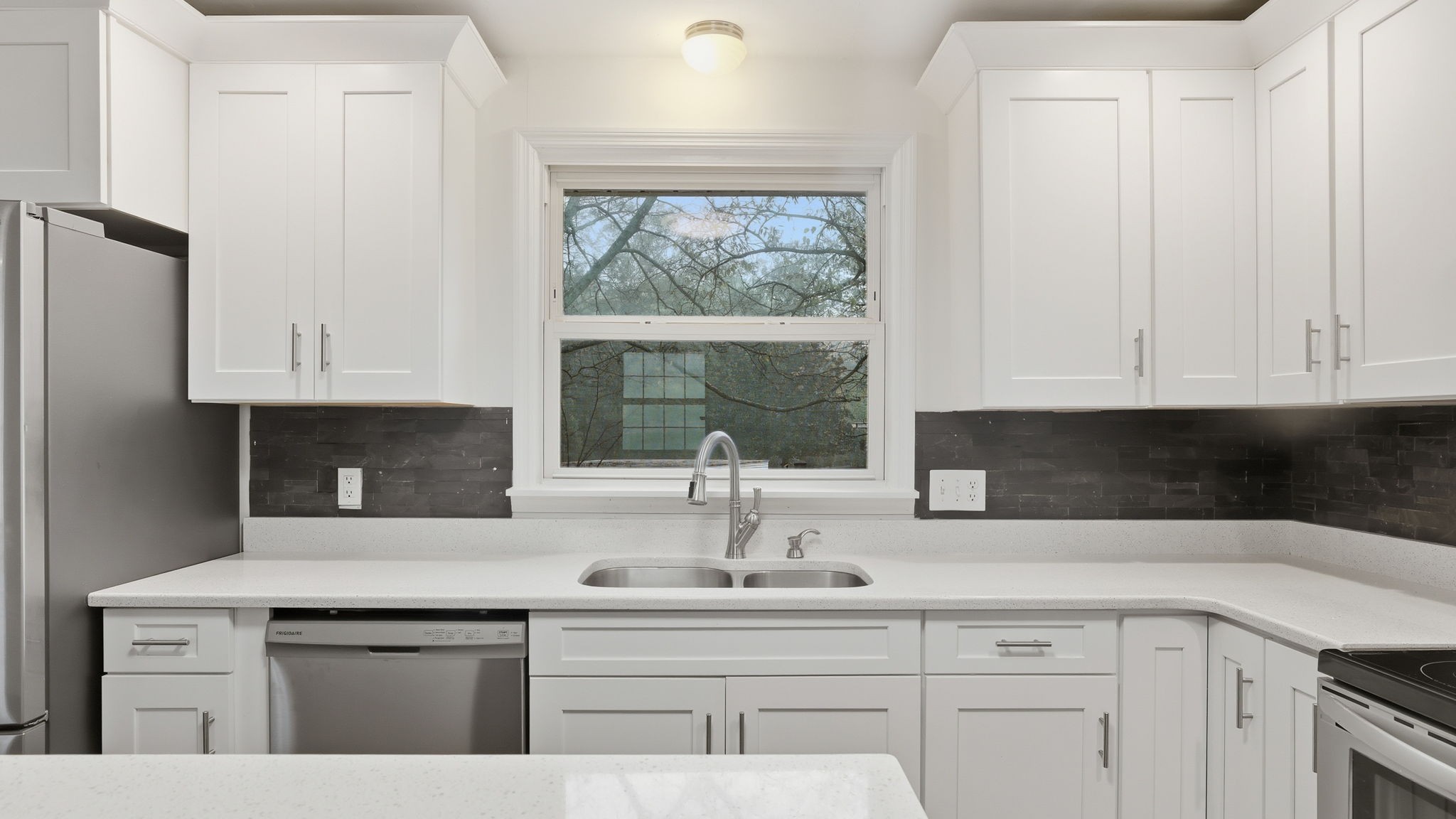 131 Elnora Dr