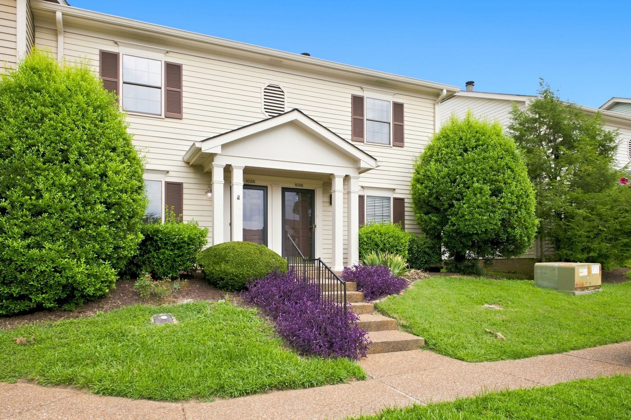 1035 Brentwood Pt
