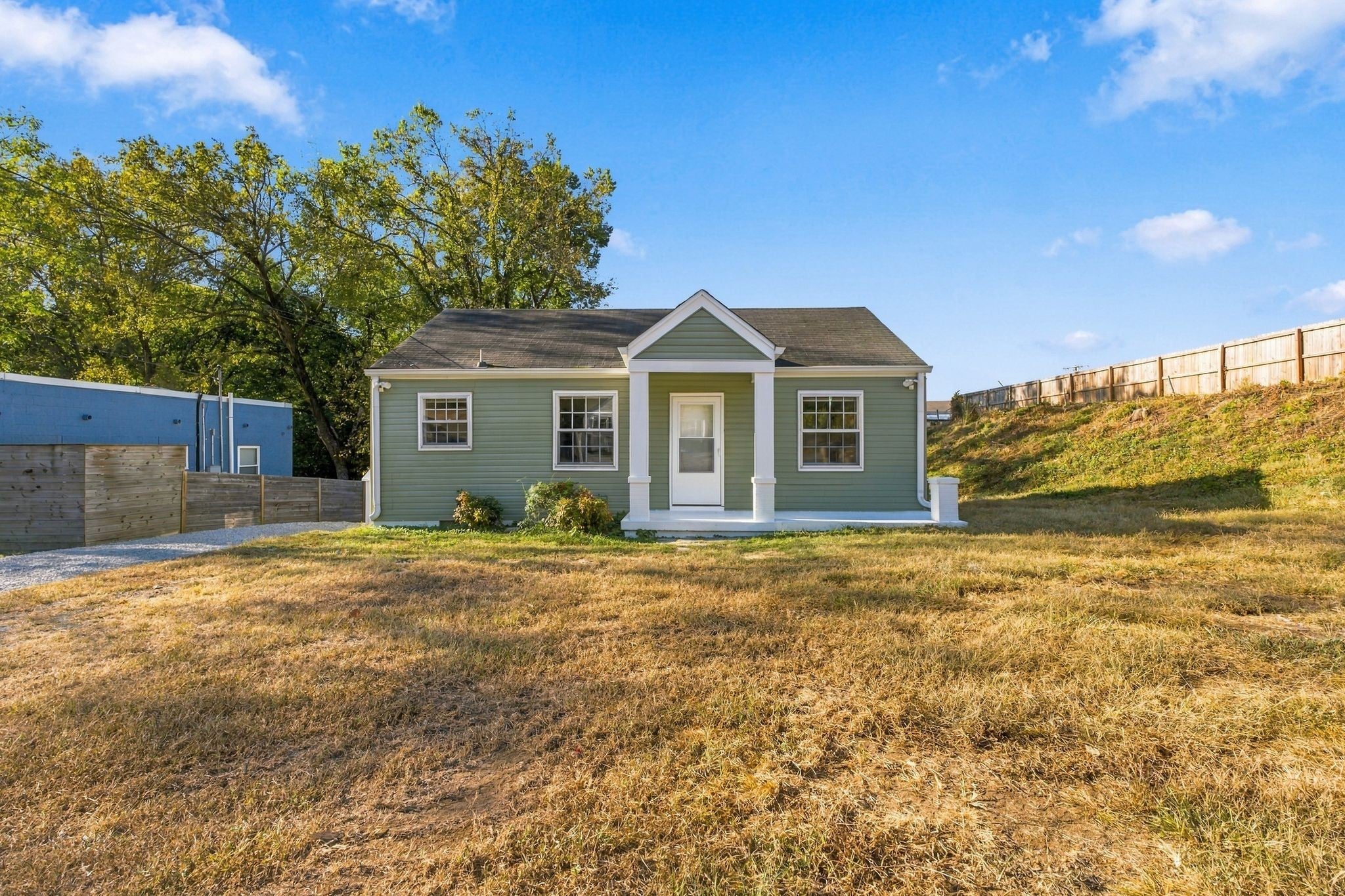 2-bed listing at 106 Dellway Dr, Nashville