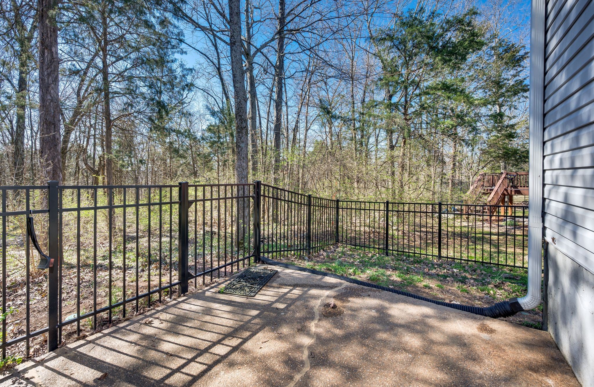 Nashville, Tennessee 37217, United States, 3 Bedrooms Bedrooms, ,2 BathroomsBathrooms,Residential,Active,80206