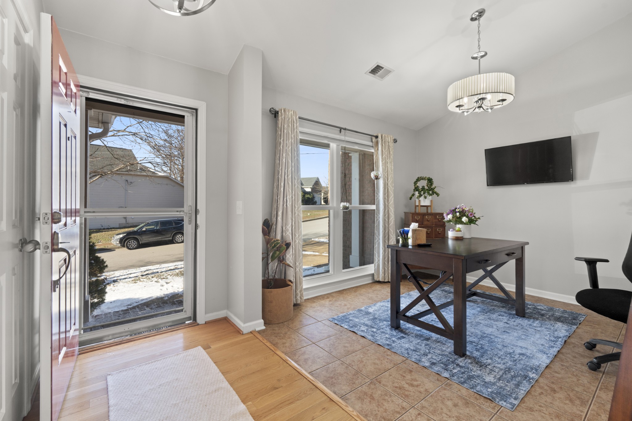 Nashville, Tennessee 37217, United States, 3 Bedrooms Bedrooms, ,2 BathroomsBathrooms,Residential,Active,80206