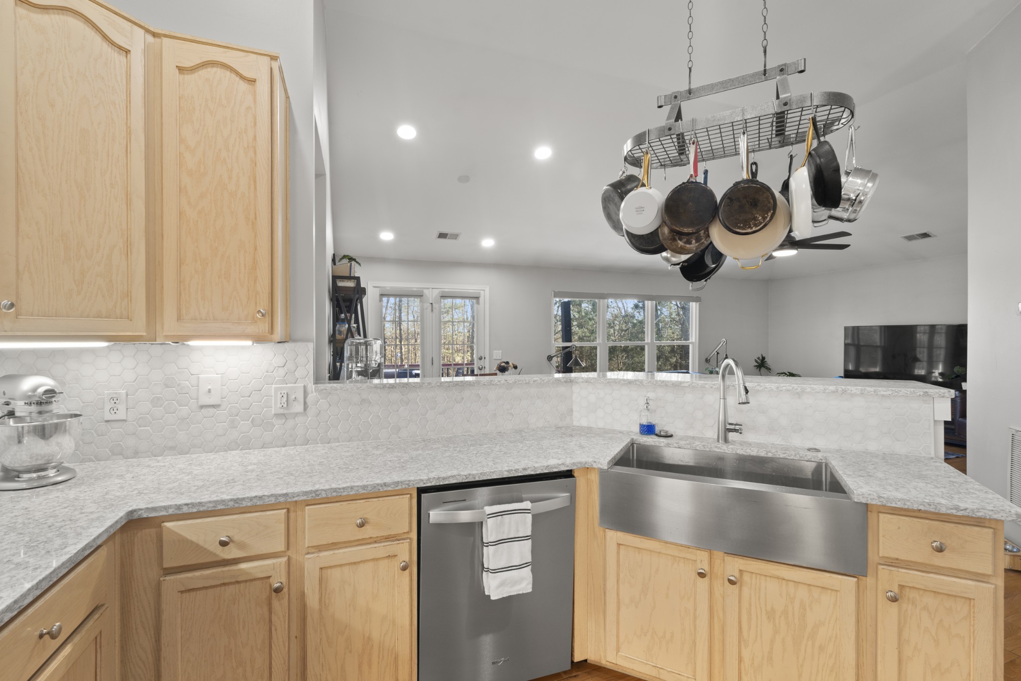 Nashville, Tennessee 37217, United States, 3 Bedrooms Bedrooms, ,2 BathroomsBathrooms,Residential,Active,80206