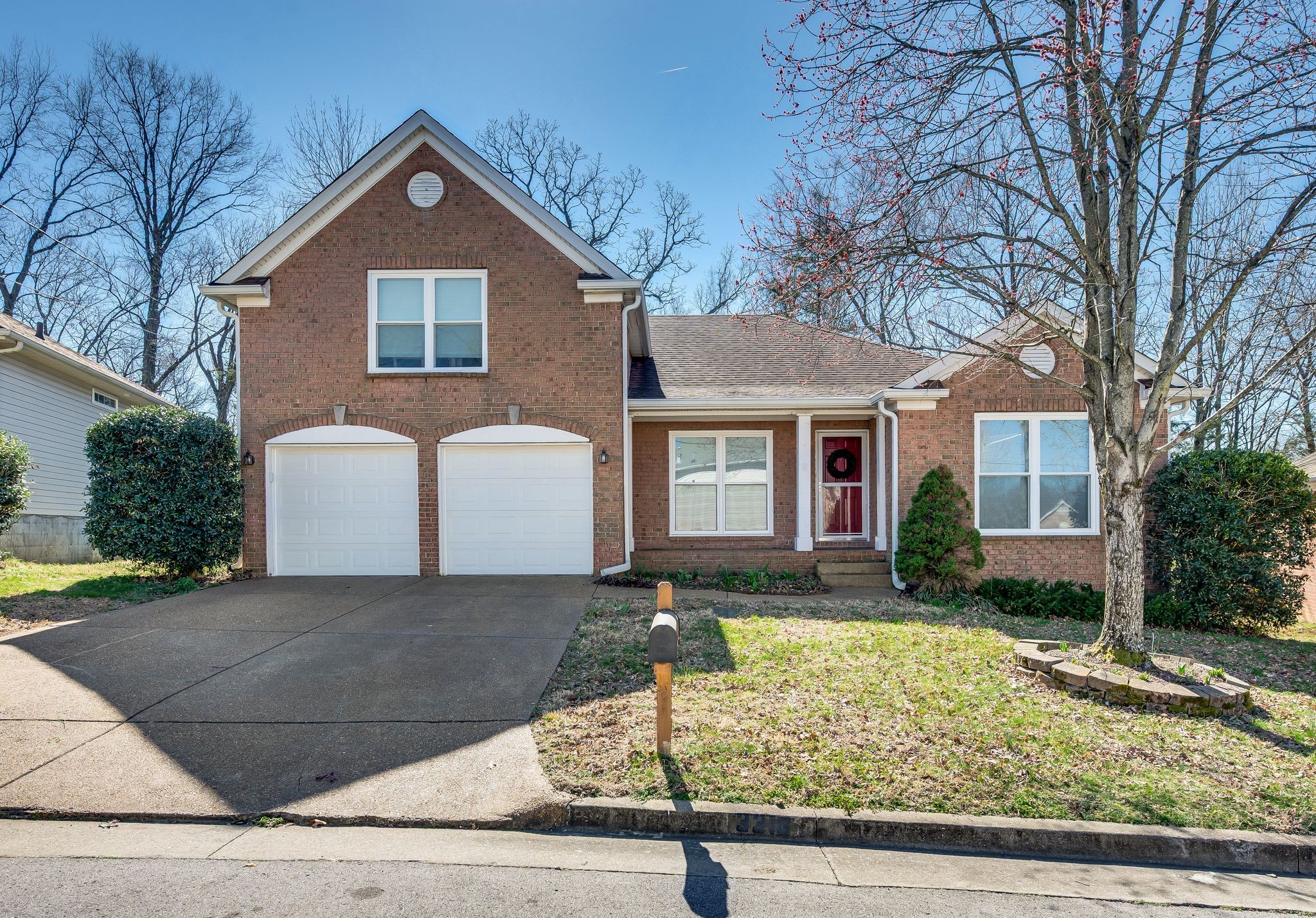 Nashville, Tennessee 37217, United States, 3 Bedrooms Bedrooms, ,2 BathroomsBathrooms,Residential,Active,80206