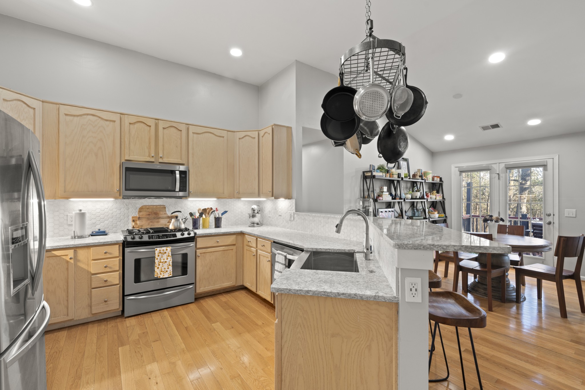 Nashville, Tennessee 37217, United States, 3 Bedrooms Bedrooms, ,2 BathroomsBathrooms,Residential,Active,80206