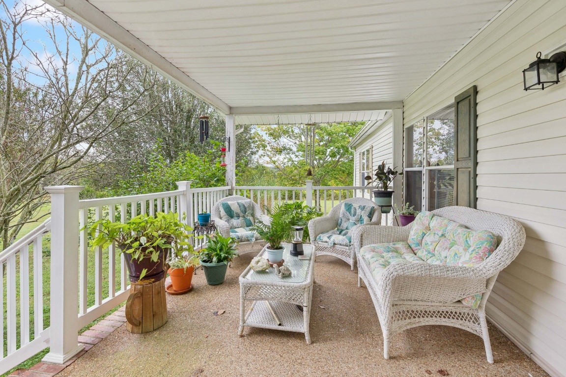 163 Gant Rd