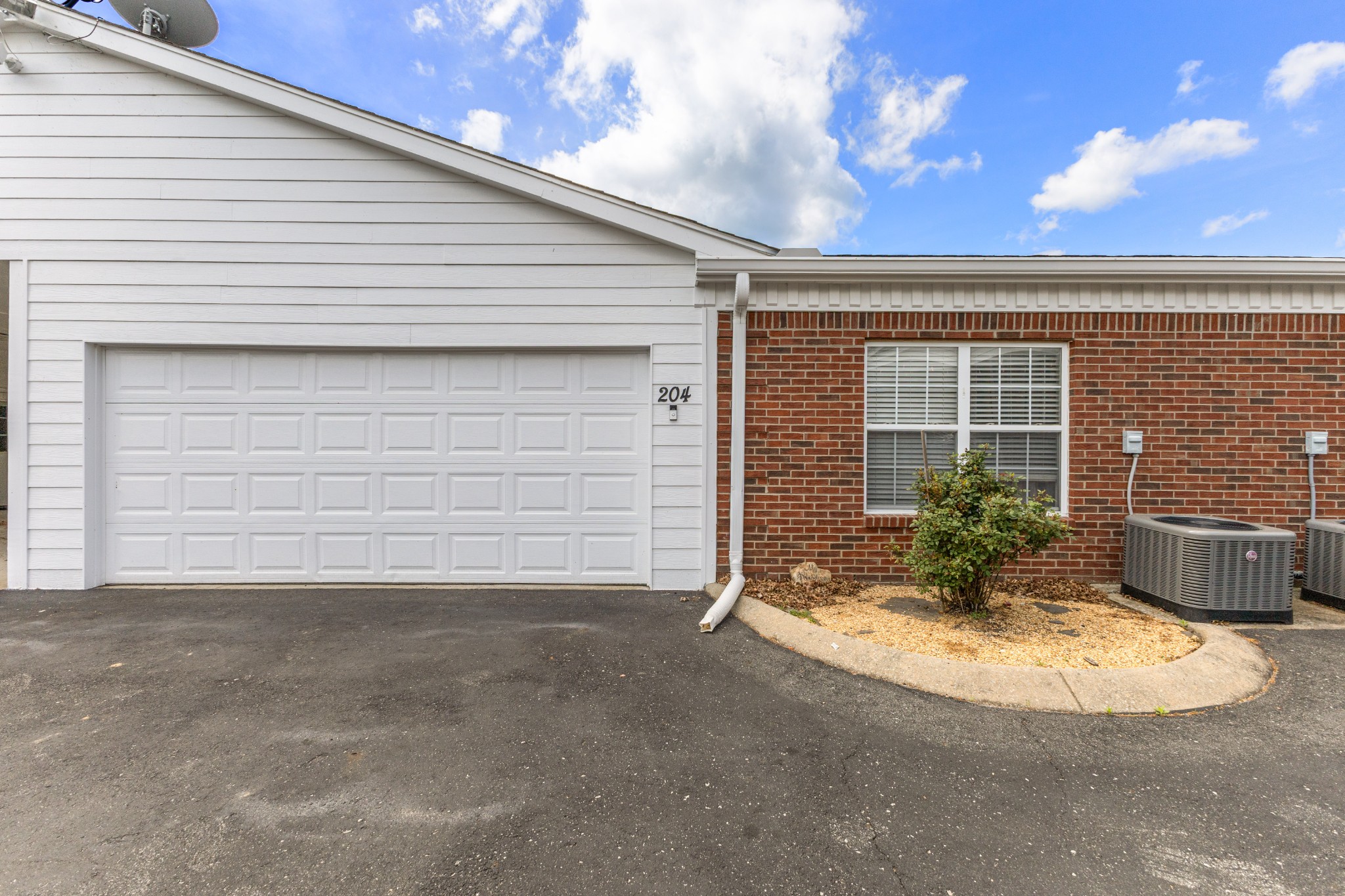 3010 Caldwell Rd 204